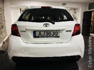TOYOTA YARIS 1.4 D4D 90 CV Gasóleo