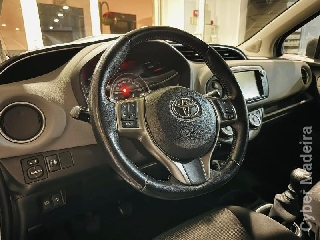 TOYOTA YARIS 1.4 D4D 90 CV Gasóleo