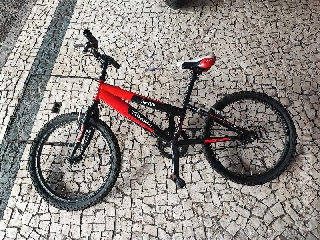 Bicicleta criança usada bom estado  BMX Menino Bicicleta criança usada bom estado