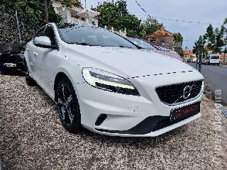 VOLVO V40 2.0 D2 R DESIGN 120cv Gasóleo