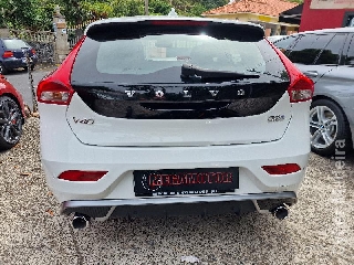 VOLVO V40 2.0 D2 R DESIGN 120cv Gasóleo