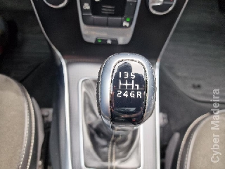 VOLVO V40 2.0 D2 R DESIGN 120cv Gasóleo