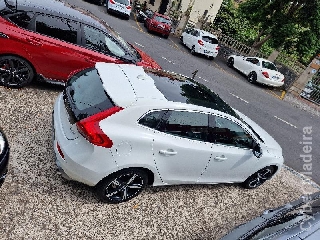 VOLVO V40 2.0 D2 R DESIGN 120cv Gasóleo